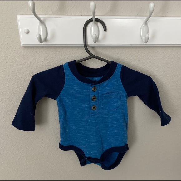 Newborn long sleeve blue onesie - Picture 2 of 2